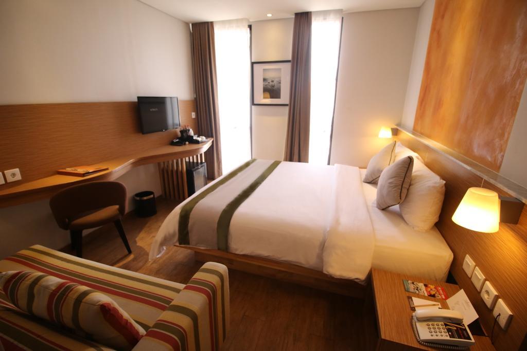 Liberta Hotel Jimbaran Exterior photo